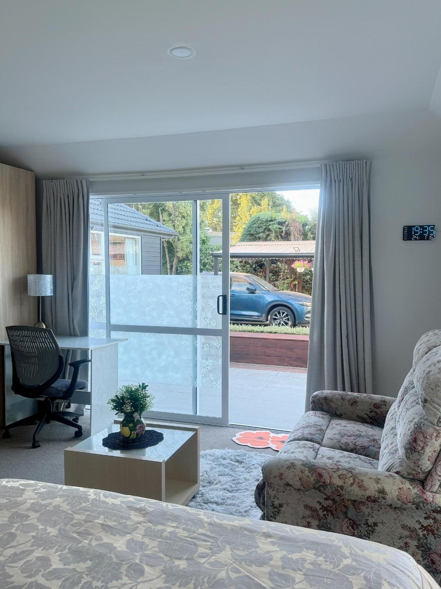 Cozy And Sunny Room Near City To Seapath Christchurch Buitenkant foto